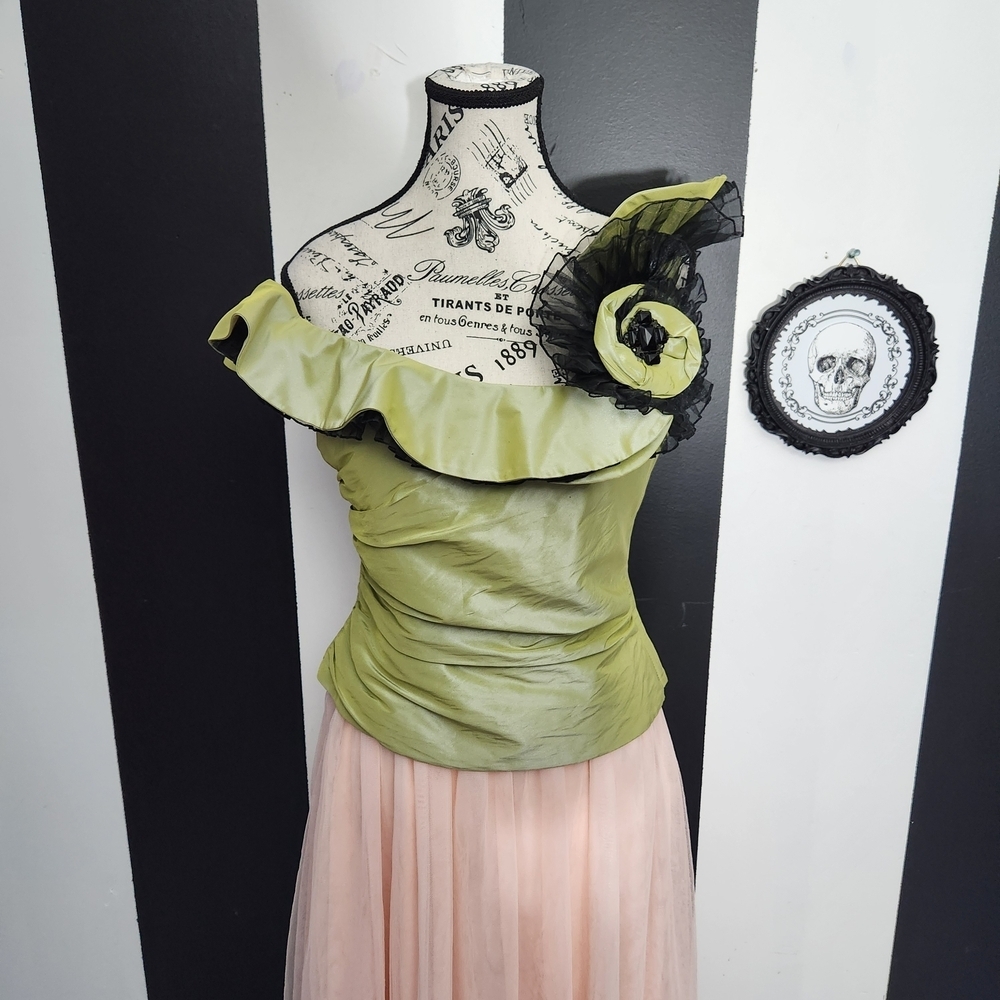 Vintage Green and Black Ruffled Blouse